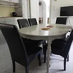 Center First Floor * Kos-Stadt