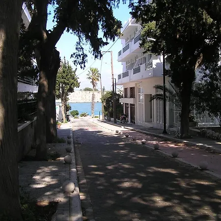 Διαμέρισμα Center First Floor *