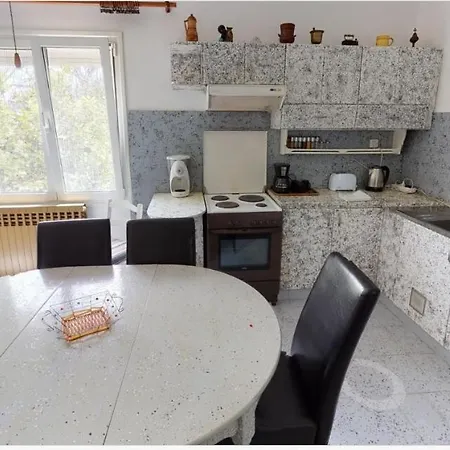 Center First Floor Apartment *