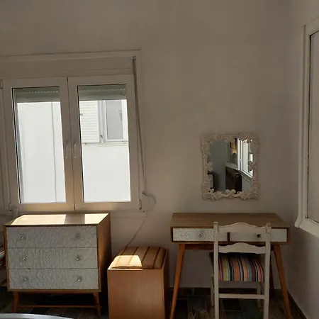 Center First Floor Apartment *