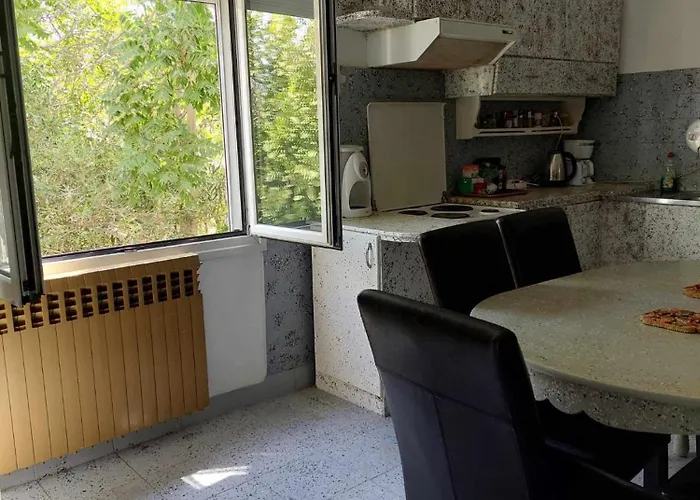 Daire Center First Floor İstanköy