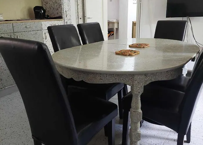 Center First Floor * Kos