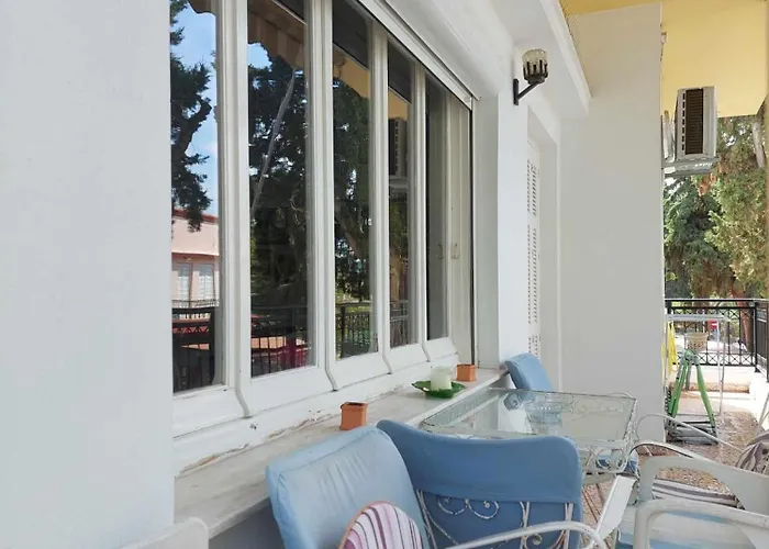 Center First Floor * İstanköy