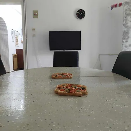 Center First Floor Apartman