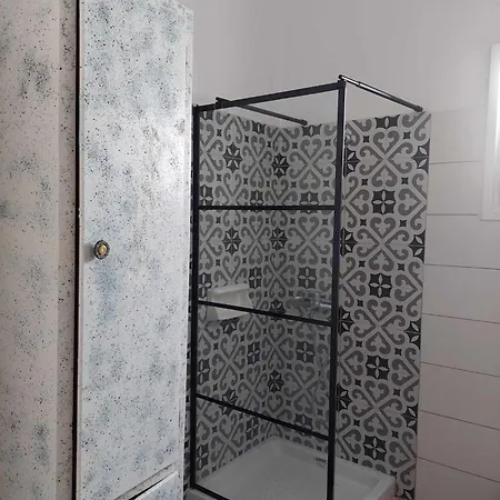 Center First Floor Apartman Kosz