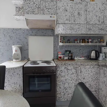 Center First Floor Apartman